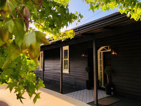 The Dudley Boutique Hotel - Melbourne Tourism 1