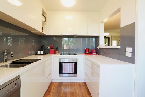 The Ivy - Long Stay Rates, Parking, Balcony - Melbourne Tourism 3