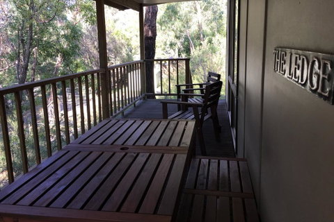 The Ledge Holiday House - Melbourne Tourism 1