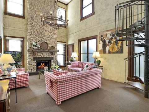The Lodge @ Linden Hall - Melbourne Tourism 3