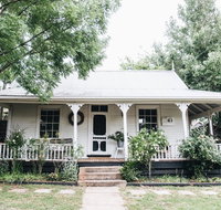 The Main House at Poets Lodge - Melbourne Tourism