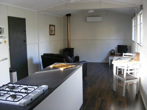 The Old School House BnB - Melbourne Tourism 2