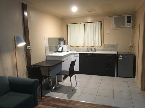 The Rocks Apartments - Melbourne Tourism 0