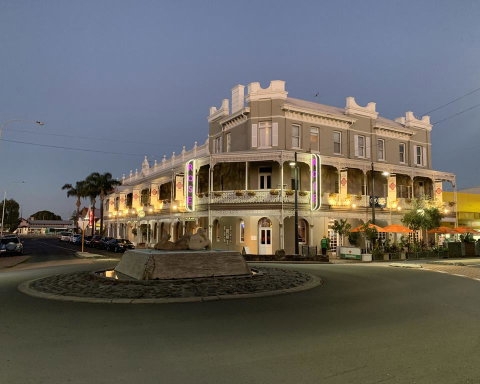 The Rose Hotel & Motel - Melbourne Tourism 1