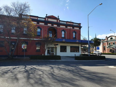 The Royal Hotel - Melbourne Tourism 0