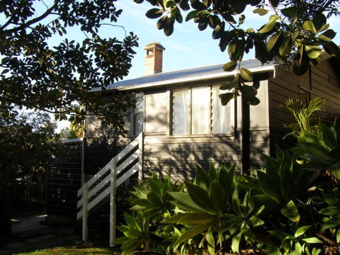 The Tree House, 6 Gowing Street - Melbourne Tourism 2