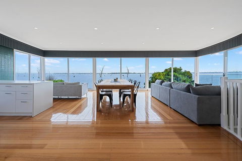 The View - Melbourne Tourism 0