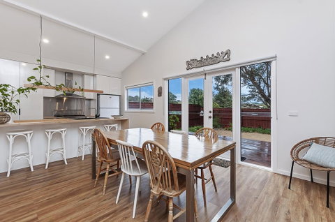 Thunder Point Cottage - Melbourne Tourism 0