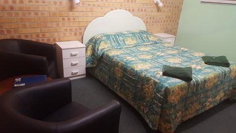 Tiaro Motor Inn - Melbourne Tourism 1