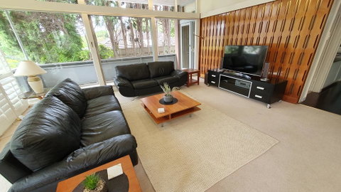 Toorak Luxury Living - Melbourne Tourism 3