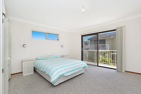 Toowoon Bay Townhouse, Unit 6 - Melbourne Tourism 3