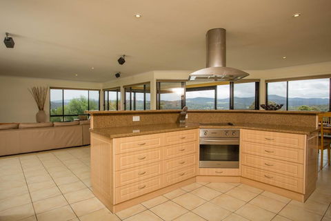 Top Views On Lakewood - Melbourne Tourism 1