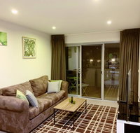 Tranquil Relaxing Forrest Style Apartment - Braddon CBD - Melbourne Tourism