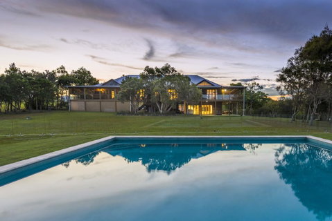 TRANQUILO BEACH HOUSE - Melbourne Tourism 0