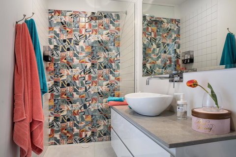 Trathen On Grenville - Melbourne Tourism 1