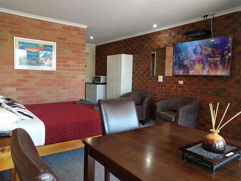 Travellers Inn Kaniva - Melbourne Tourism 0