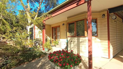 Treetops Hideaway - Melbourne Tourism 0
