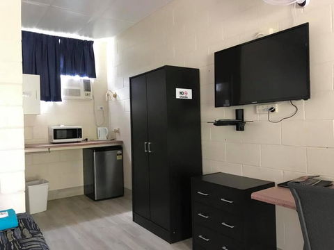 Tropical City Motor Inn - Melbourne Tourism 1