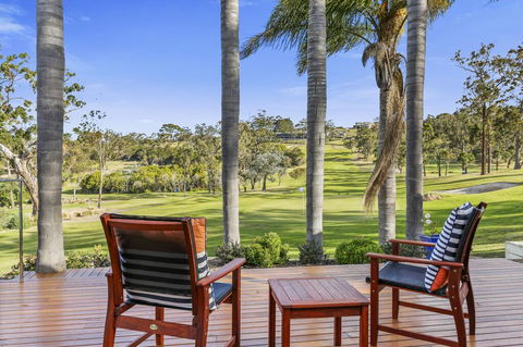 Tura Beach Golf Stays - Melbourne Tourism 2