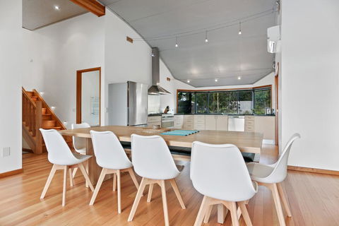 Tura Tree House - Melbourne Tourism 2