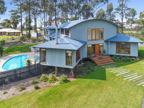 Tura Tree House - Melbourne Tourism 0