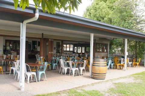 Ulmarra Hotel - Melbourne Tourism 3