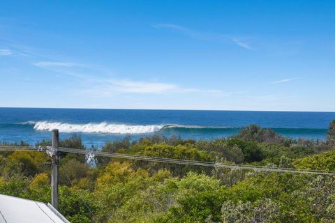 Unit 3 At 4 Pelican Street, Peregian Beach, Noosa Shire - Melbourne Tourism 0