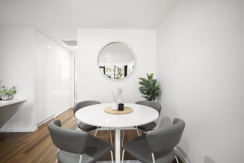 Urban Rest - Founders Lane - Melbourne Tourism 3