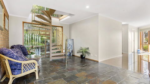VIEWS AT MCCRAE..... - Melbourne Tourism 3