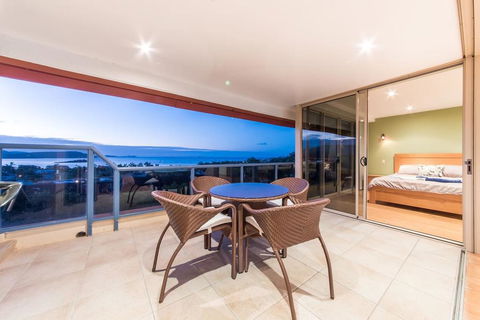 VIEWS ON ELSHEBY - Melbourne Tourism 2