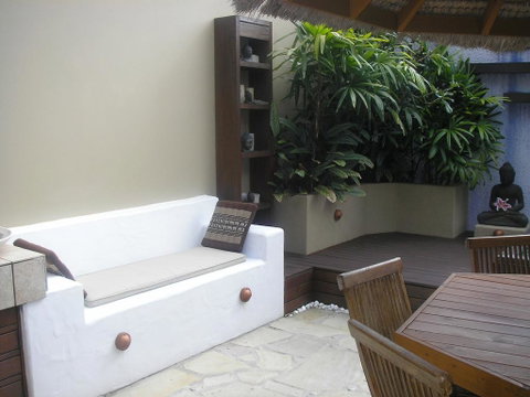 Villa Baci - Melbourne Tourism 1