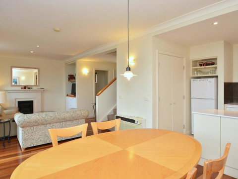 Villa Executive 2br Rose Resort Condo Located Within Cypress Lakes Resort (nothing Is More Central) - Melbourne Tourism 3