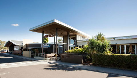 Villa Noosa Hotel - Melbourne Tourism 0