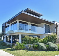 Villa Sorrento Waterside at Trinity Point - Melbourne Tourism