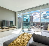 Vue of the East End-Wifi - Netflix - Nespresso - Melbourne Tourism