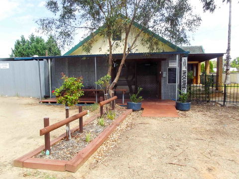 Wagga Wagga Tourist Park - Melbourne Tourism 0