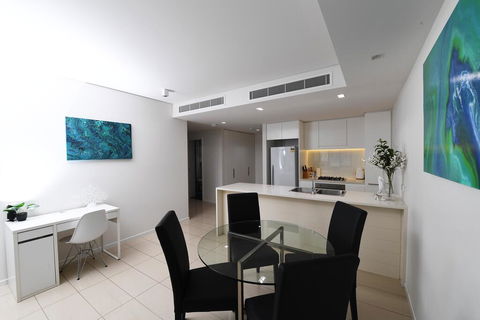 WATERFRONT DARWIN TROPICAL GEM - Melbourne Tourism 1