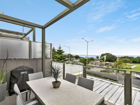 WATERFRONT TWO - Position Perfect , , , NEW LISTING 2019, , ,  - Melbourne Tourism 1