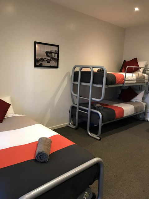 Waterfront@Waves - Melbourne Tourism 3