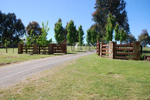 Bluegum Ridge Cottages - Melbourne Tourism 2