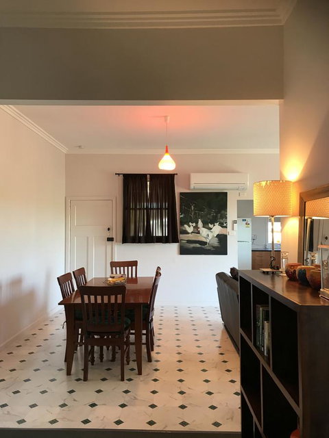 Hillâ€™s Creek Holiday Home - Melbourne Tourism 9