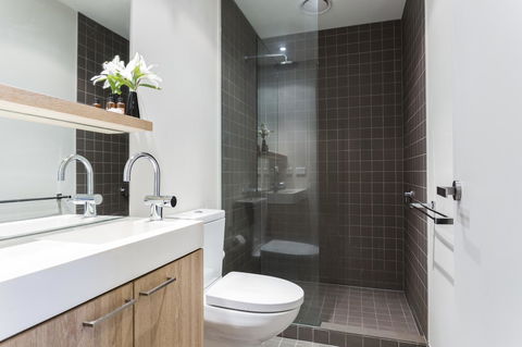 Complete Host 50 Claremont St Apartments - Melbourne Tourism 16