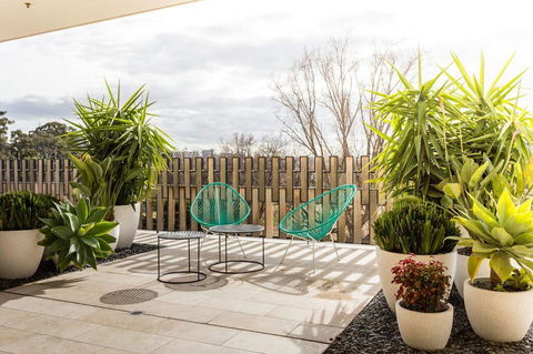 Complete Host 50 Claremont St Apartments - Melbourne Tourism 29