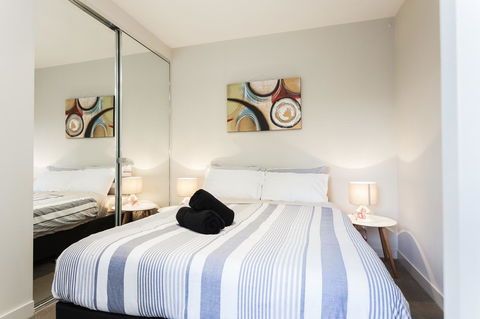 Complete Host 50 Claremont St Apartments - Melbourne Tourism 15