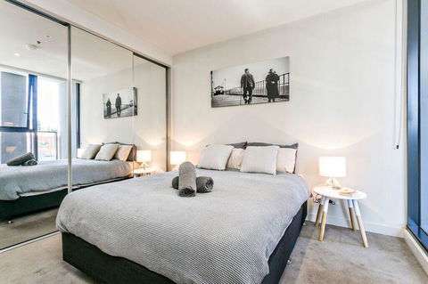 Complete Host 50 Claremont St Apartments - Melbourne Tourism 18
