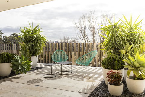 Complete Host 50 Claremont St Apartments - Melbourne Tourism 3