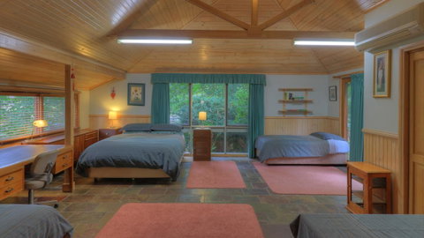 Aspens Springs Farmstay - Melbourne Tourism 1