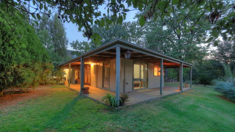 Aspens Springs Farmstay - Melbourne Tourism 0