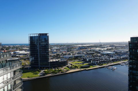 Auzzie Apartments Docklands, Melbourne - Melbourne Tourism 21