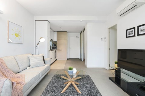 Complete Host Leopold Apartments - Melbourne Tourism 8